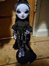 Secondhand Rainbow High Reina