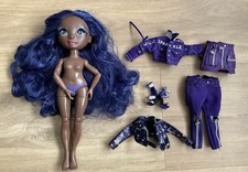 Rainbow High Krystal Bailey