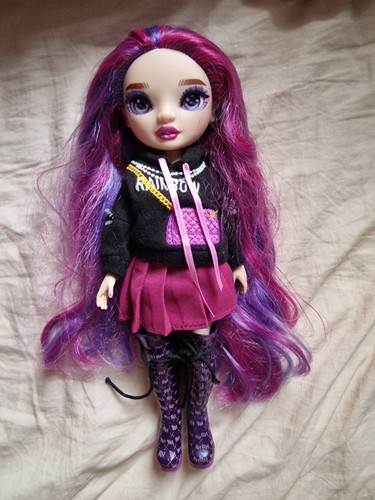 Rainbow high emi vanda series - emi,