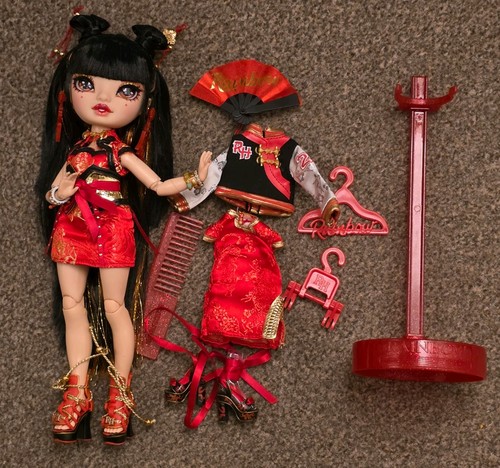 Rainbow high lily cheng lunar - rainbow,