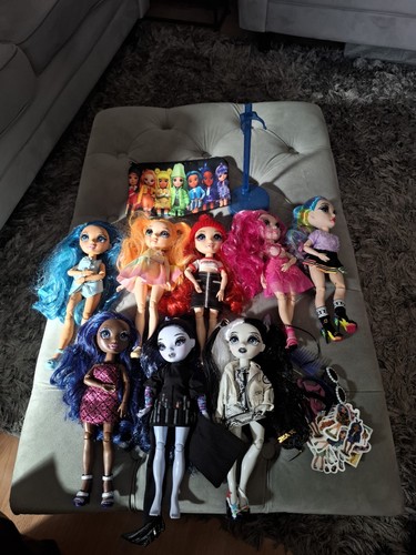Joblot rainbow high dolls - joblot,