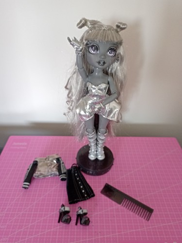 Shadow high doll - shadow,