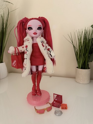 Rainbow high shadow rosie - high,