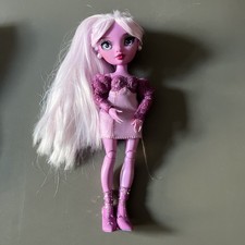 RAINBOW HIGH Doll LAVENDER LYN