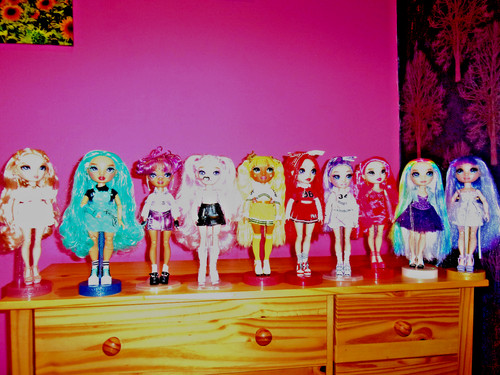 Bundle rainbow high dolls - of,